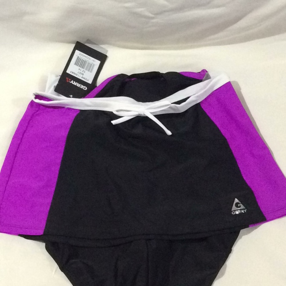 Gerry Girls Swimsuit and Cover Up Skirt Set - Picture 7 of 13
